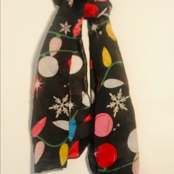 NWOT Holiday Scarves/Wraps, 2 bundle - Picture 7 of 7